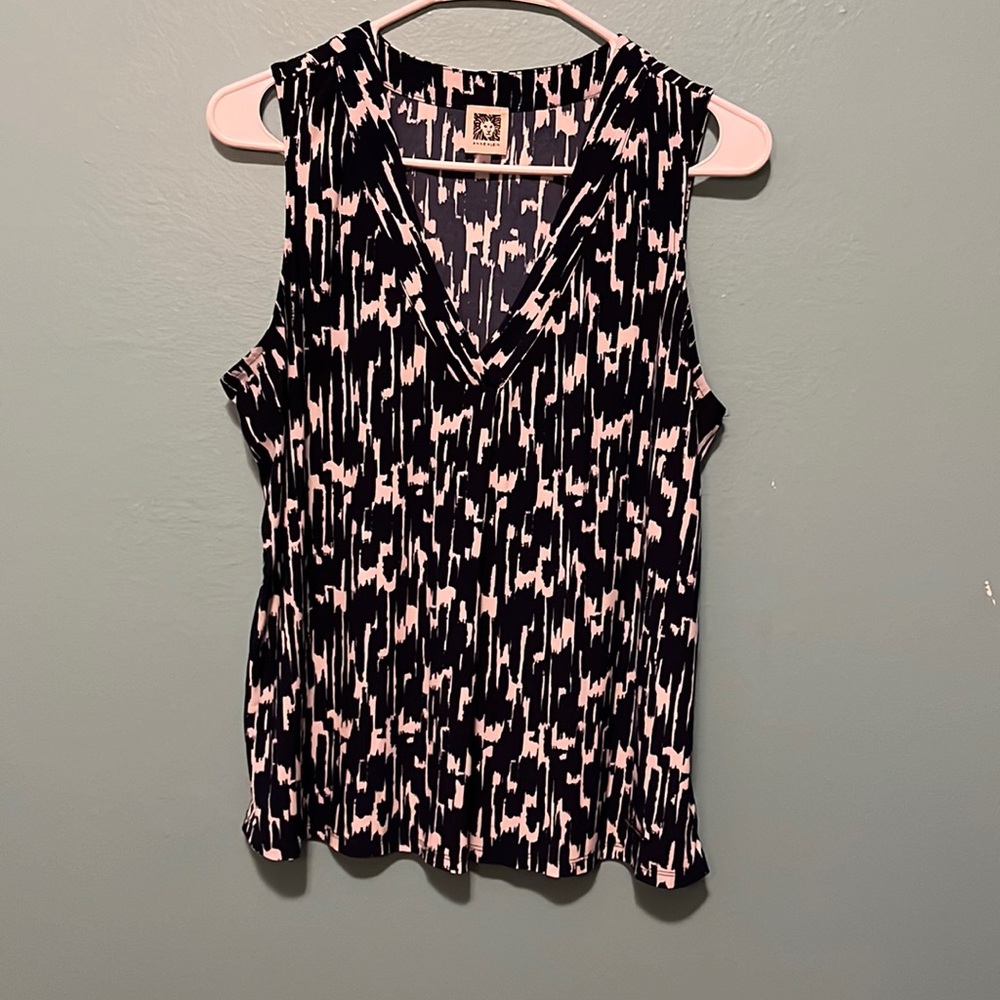 ANNE KLEIN M Navy Blue and White Sleeveless Top